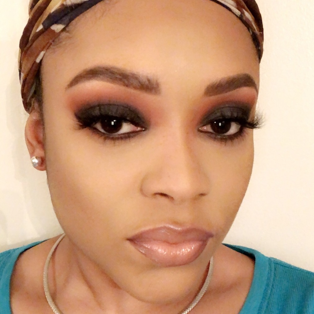 Meet your Posher, Keina